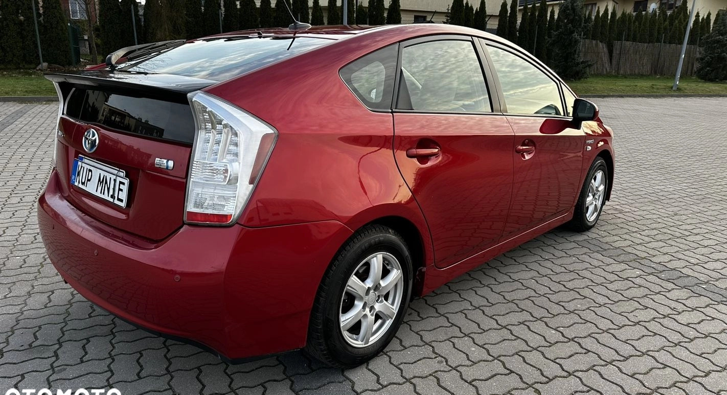Toyota Prius cena 37770 przebieg: 224881, rok produkcji 2010 z Piaseczno małe 562